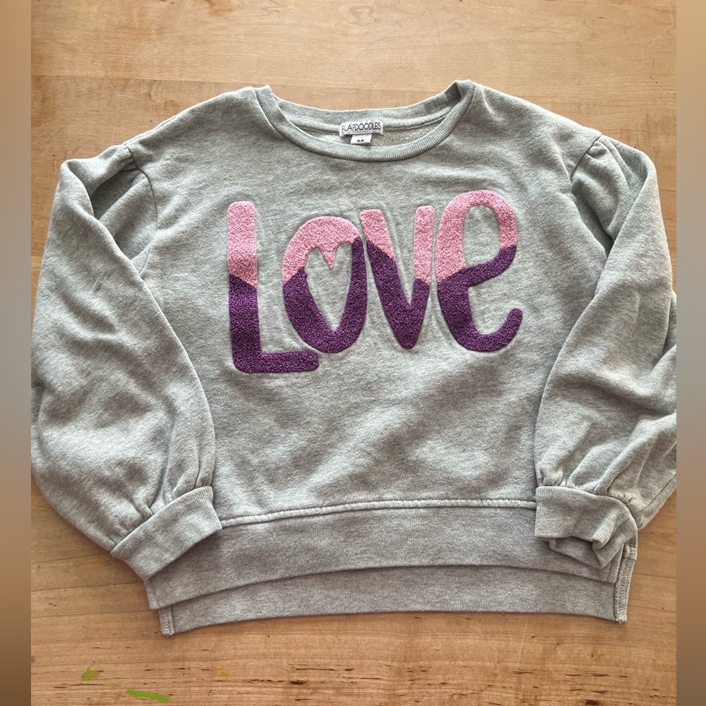 Girls size 6x sweater perfect for Valentine’s Day